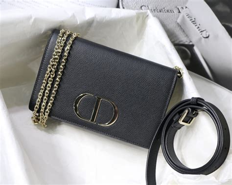 30 montaigne 2-in-1 pouch dior